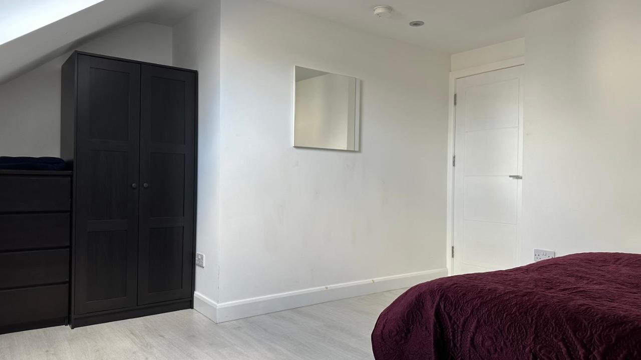 Stunning New 1 Bedroom Apartment Londra Dış mekan fotoğraf