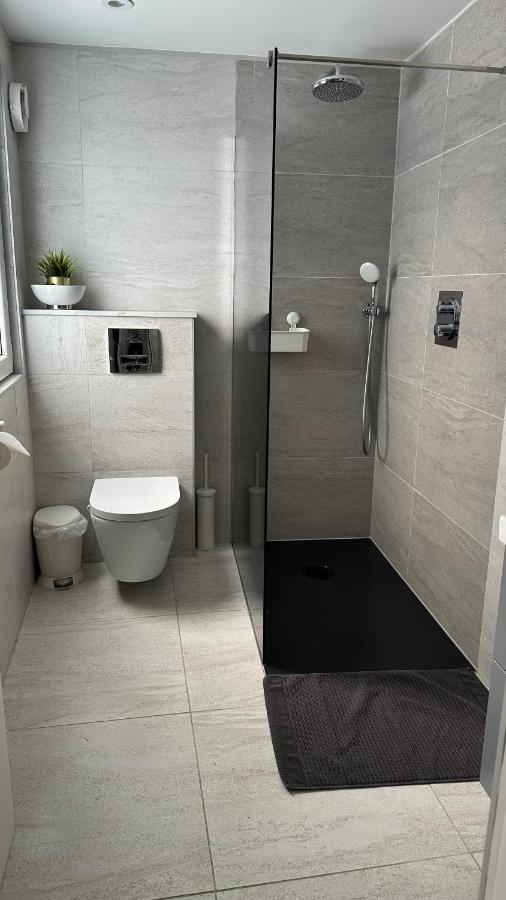 Stunning New 1 Bedroom Apartment Londra Dış mekan fotoğraf